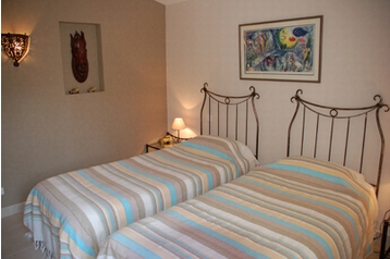 France Privát Le Pradet, Exterior